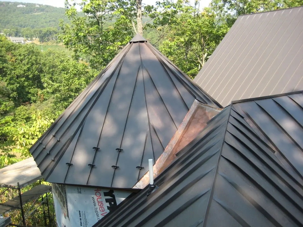 Professional Shingle Replacement & Repair by Craftsman Roofing in Eastmont